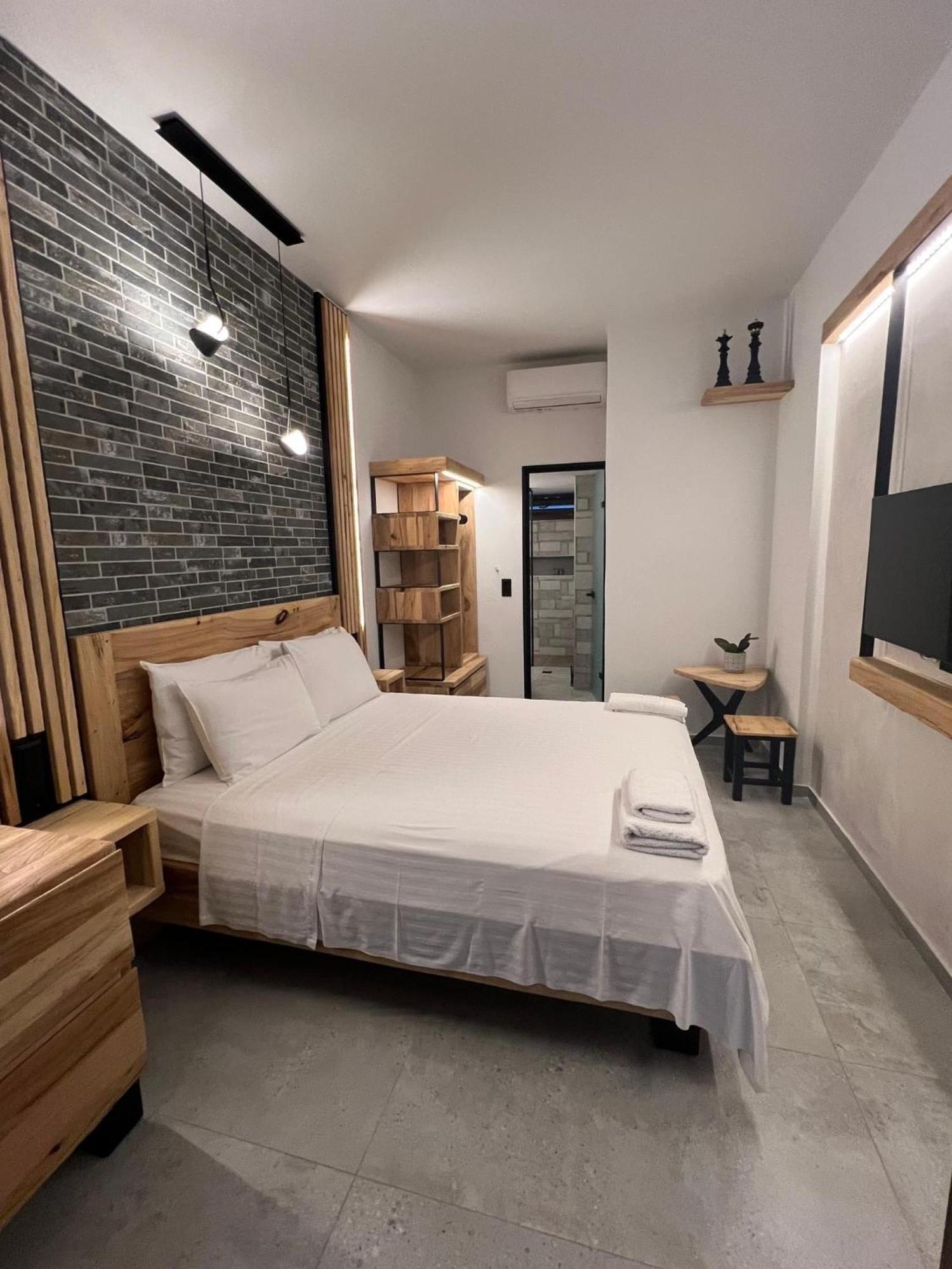 The Mits Luxury Apartments Skiathos-stad Buitenkant foto
